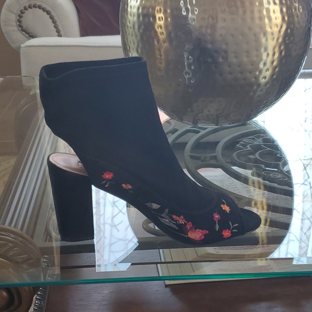 Inc High Heels - image 2